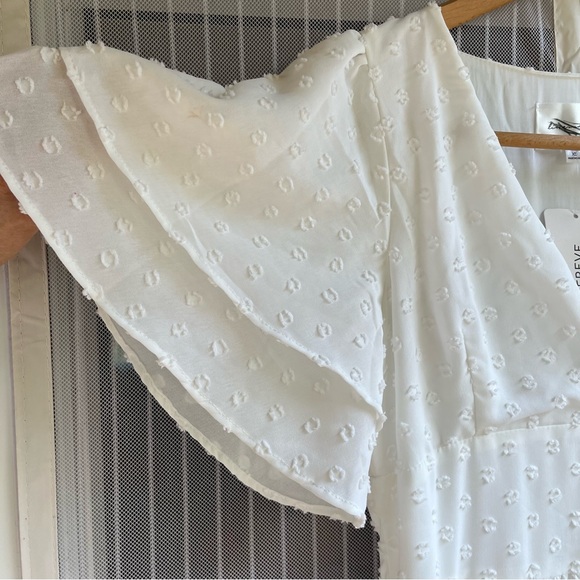 NWT Evereve Line & Dot white maxi dress with flutter sleeves - Picture 8 of 16